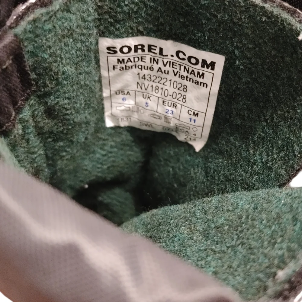 Sorel excellent size